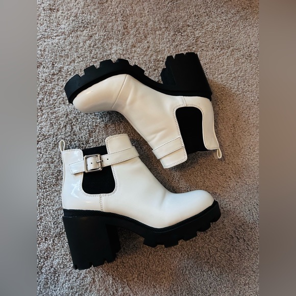 SOLD 🔺 Mix No. 6 Videl Chelsea Boots - Picture 1 of 5